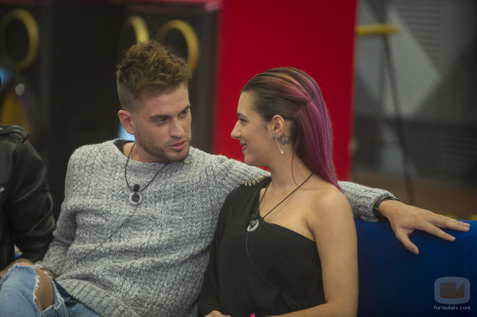 Rodrigo y Bea en la 11ª gala de 'Gran Hermano 17'