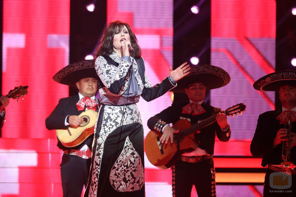 Lorena interpreta "Fue un placer conocerte" en la 8ª gala de 'Tu cara me suena'