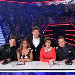 Manel Fuentes con el jurado en la octava gala de 'Tu cara me suena'