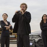 Los actores Jessica Henwick, Finn Jones y Rosario Dawson en la serie de Netflix 'Iron Fist'