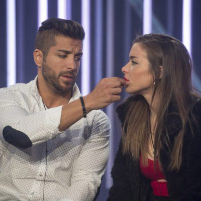 Alain y Meritxell, cómplices en la sala de expulsión en la gala 14 de 'Gran Hermano 17'