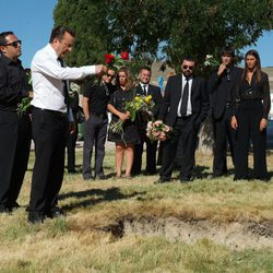 Hugo Silva, Paco Tous y Pepón Nieto en el funeral de Lucas Fernández ('Los Hombres de Paco')