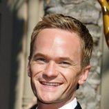 Neil Patrick Harris ('Cómo conocí a vuestra madre') en la alfombra roja de los Premios Emmy.