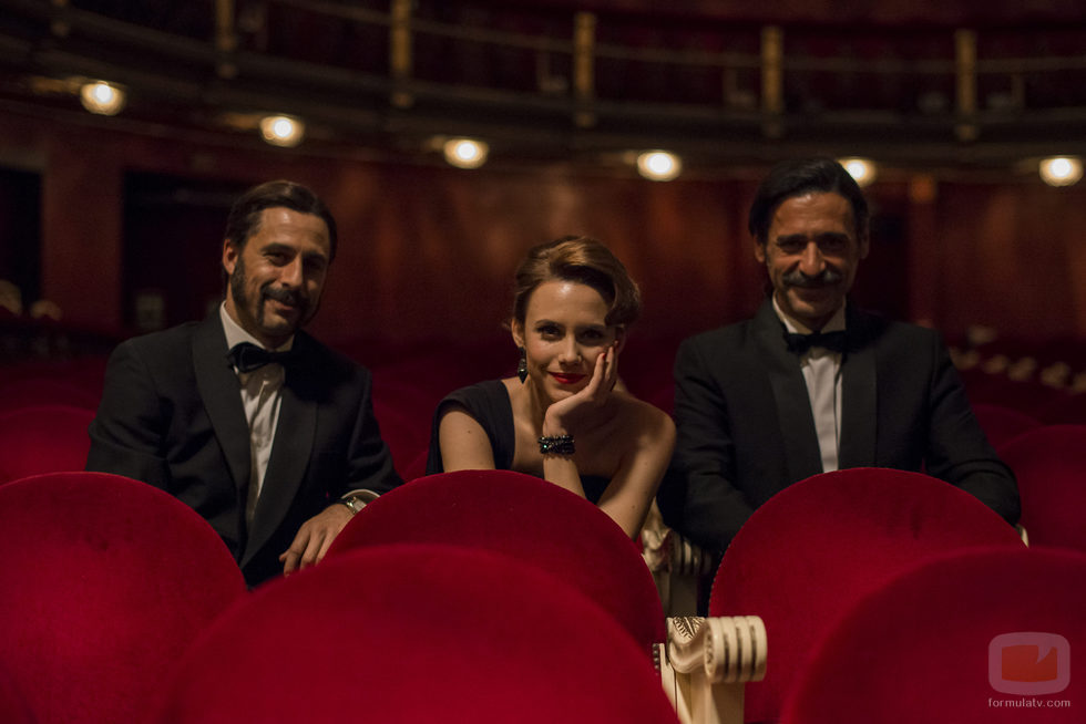 Hugo Silva, Aura Garrido y Nacho Fresneda en el rodaje de la tercera temporada de 'El Ministerio del Tiempo'
