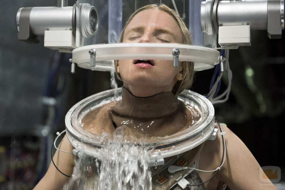 Impactante imagen de la protagonista de 'The OA'