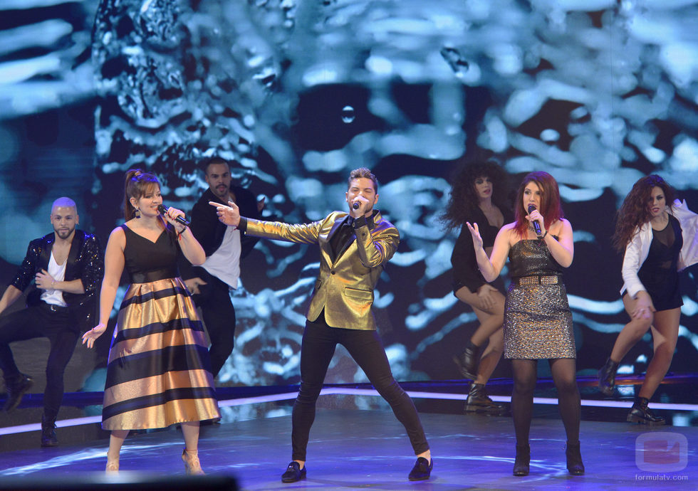 David Bisbal actúa junto a Thais y Esperanza en 'La Voz'