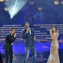 El equipo de Melendi canta en las semifinales de 'La Voz'