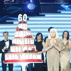 Raffaella Carrà despidiendo la Gala de los 60 años de TVE