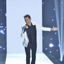 Mario canta en la gala final de 'La Voz'
