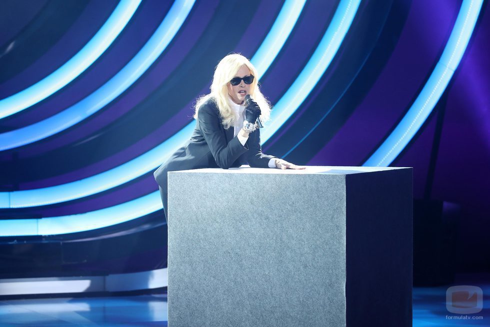 Esther Arroyo se pone en la piel de Kim Carnes en la undécima gala de 'Tu cara me suena'
