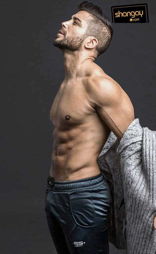 Alain ('GH 17') posa semidesnudo para la revista Shangay