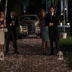 Varios personajes de 'Velvet' en la boda entre Ana y Alberto en 'Velvet'