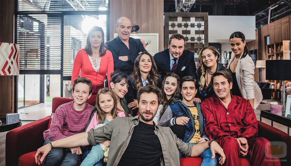 'iFamily' presenta a su reparto, la nueva comedia de RTVE