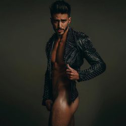 El italiano Marco Ferri ('Gran Hermano VIP 5') posa semidesnudo en una sesion de fotos