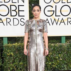 Ruth Negga ('Loving') posa en la Alfombra Roja de la 74ª edición de los Globos de Oro