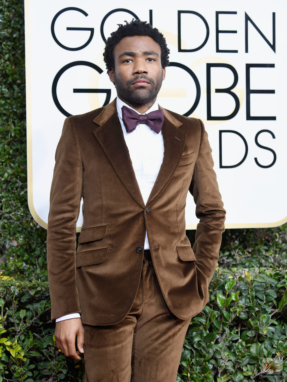 Donald Glover ('Atlanta') posa en la Alfombra Roja de la 74ª edición de los Globos de Oro