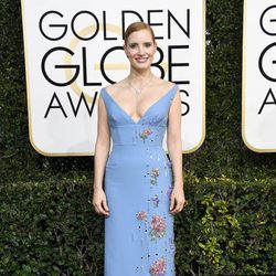 Jessica Chastain en la Alfombra Roja de la 74ª edición de los Globos de Oro