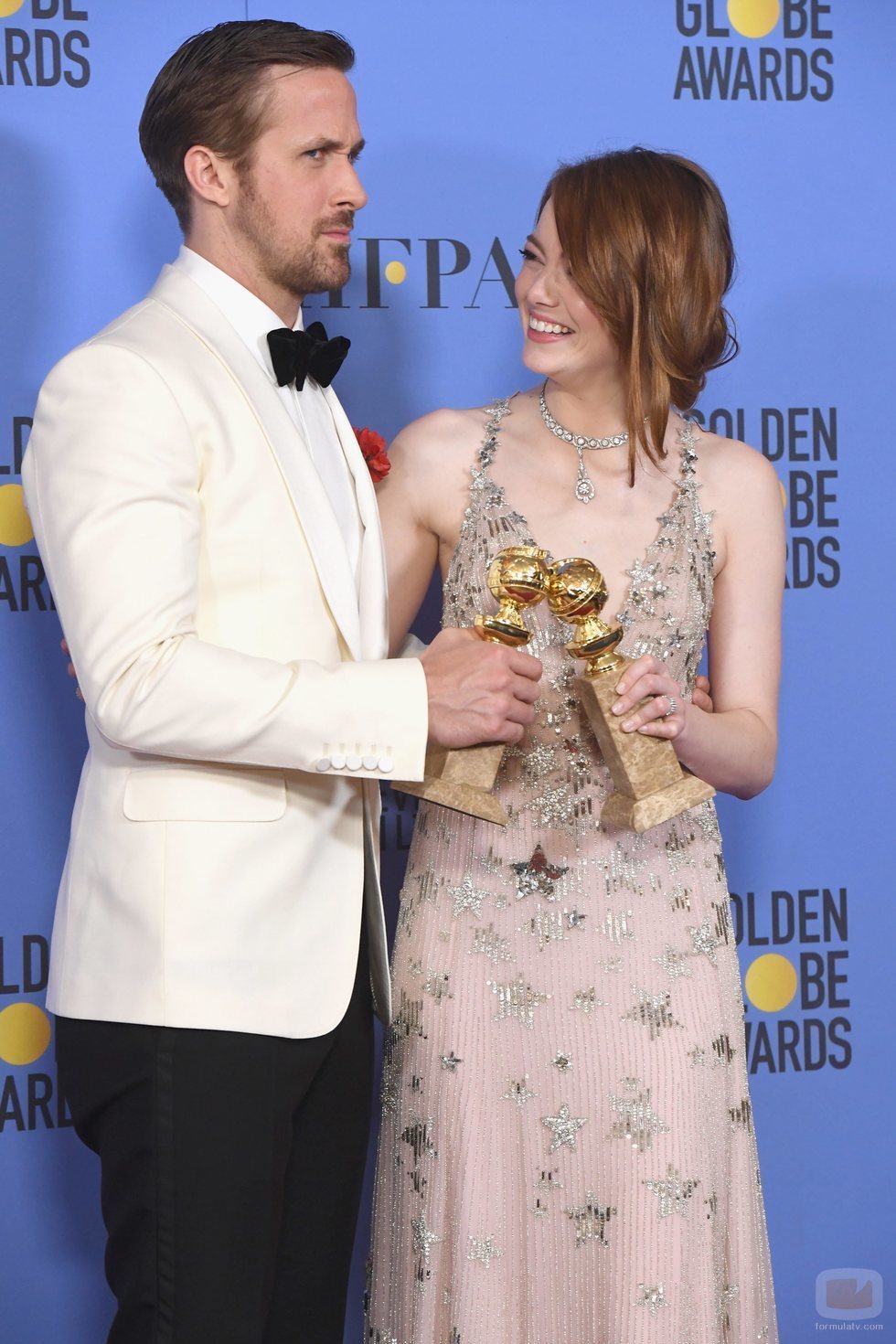 Ryan Gosling y Emma Stone, ganadores del Globo de Oro por 'La La Land'