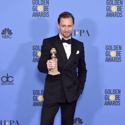 Tom Hiddleston, ganador del Globo de Oro a Mejor actor de miniserie por 'El infiltrado'