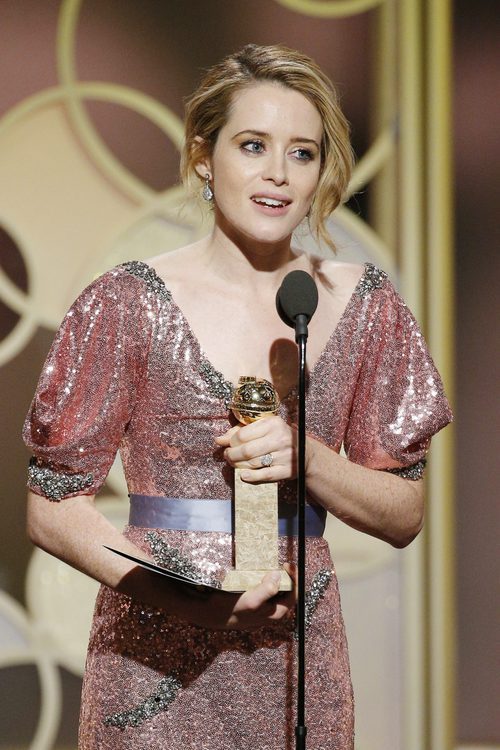 Claire Foy recoge su Globo de Oro a Mejor actriz de drama por 'The Crown'