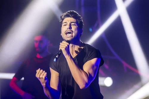 Fruela canta "live it up" en la final de 'Eurocasting'