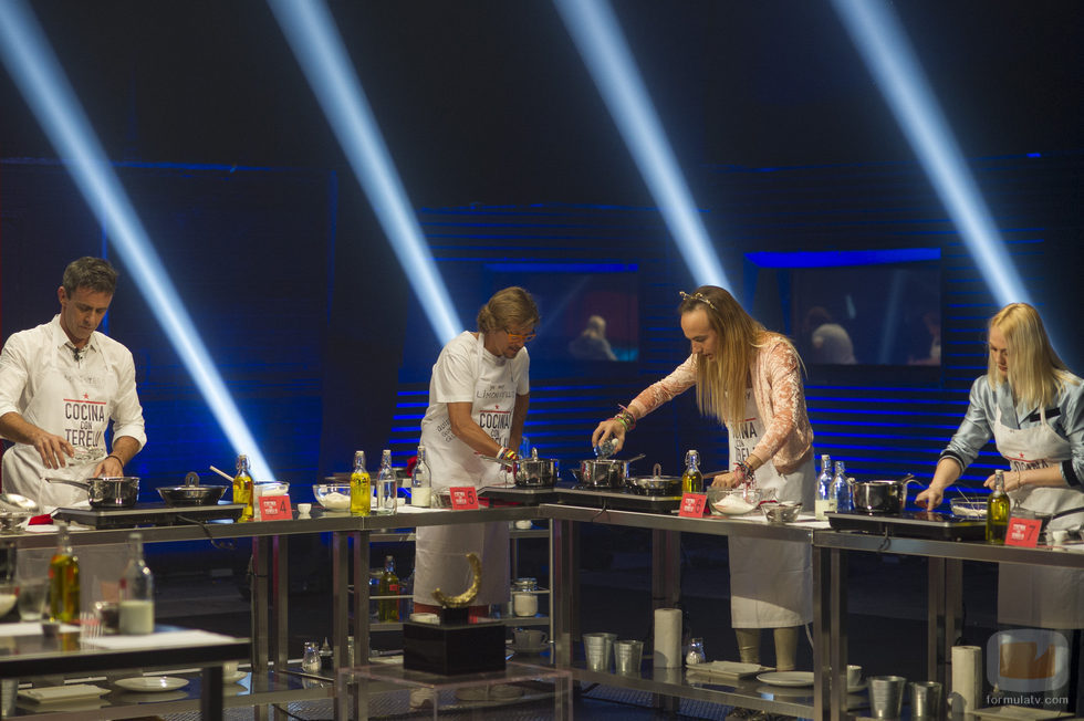 Alonso, Alejandro, Aless y Daniela cocinan en la segunda gala de 'Gran Hermano VIP'