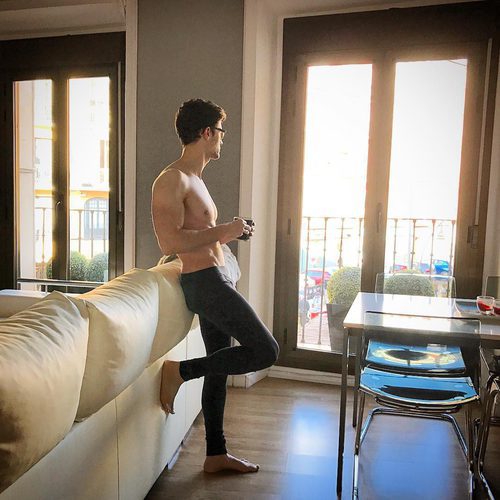 César Toral, Escaleto en 'Sálvame', se desnuda en Instagram