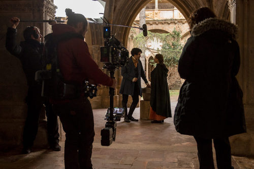 Amelia Folch y Gustavo Adolfo Bécquer se encuentran en 'El Ministerio del Tiempo'