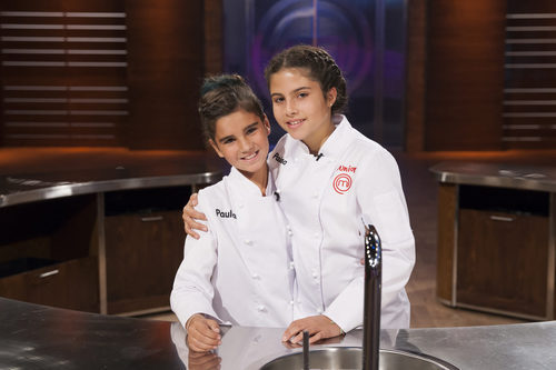 Paula junto con Paloma en la gran final de 'MasterChef Junior 4'
