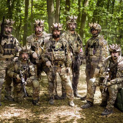 Los protagonistas de 'Six', la serie de HBO