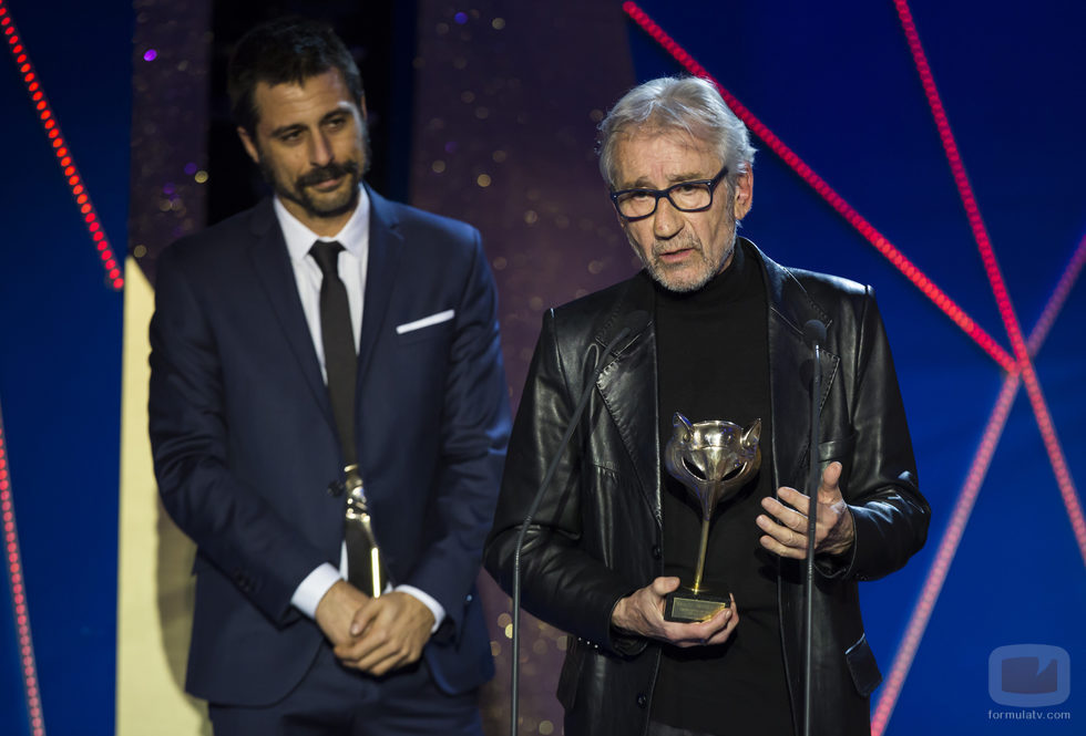 José Sacristán recibe el galardón de Mejor Actor de Reparto de series en los Premios Feroz 2017