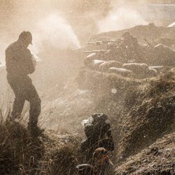 Imagen de un campo de batalla correspondiente a la tercera temporada de 'El Ministerio del Tiempo'