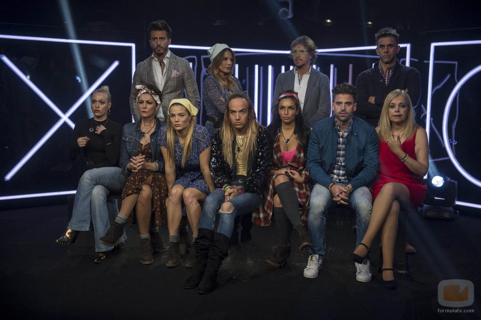 Los concursantes de 'GH VIP 5' en la sala de expulsión durante la quinta gala