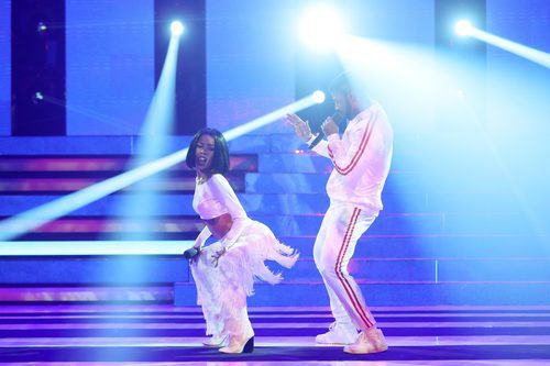 Beatriz Luengo y Yotuel como Rihanna y Drake en la decimotercera gala de 'Tu cara me suena'