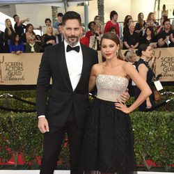 Sofía Vergara ('Modern Family') y Joe Manganiello ('True Blood') en la alfombra roja de los SAG Awards 2017