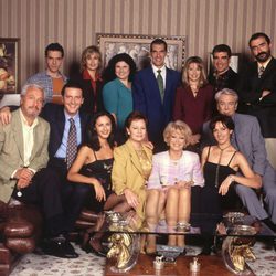 El reparto de 'El Súper' al completo, serie de finales de los 90 en Telecinco