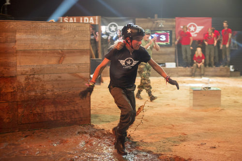 Aless Gibaja durante la prueba militar de la sexta gala de 'GH VIP 5'