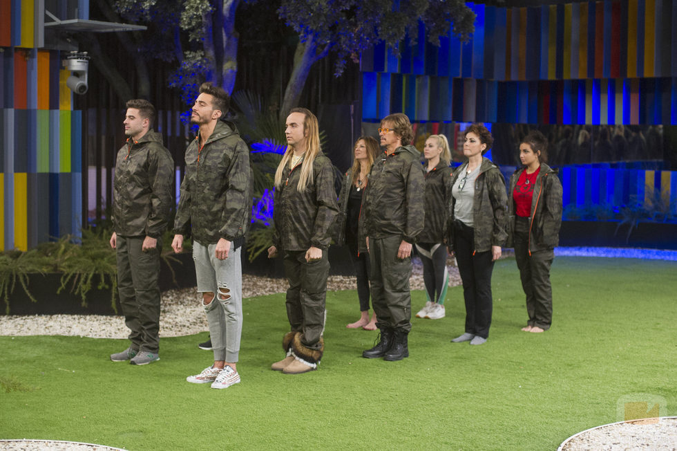 Los concursantes de 'GH VIP 5' en la prueba militar de la sexta gala