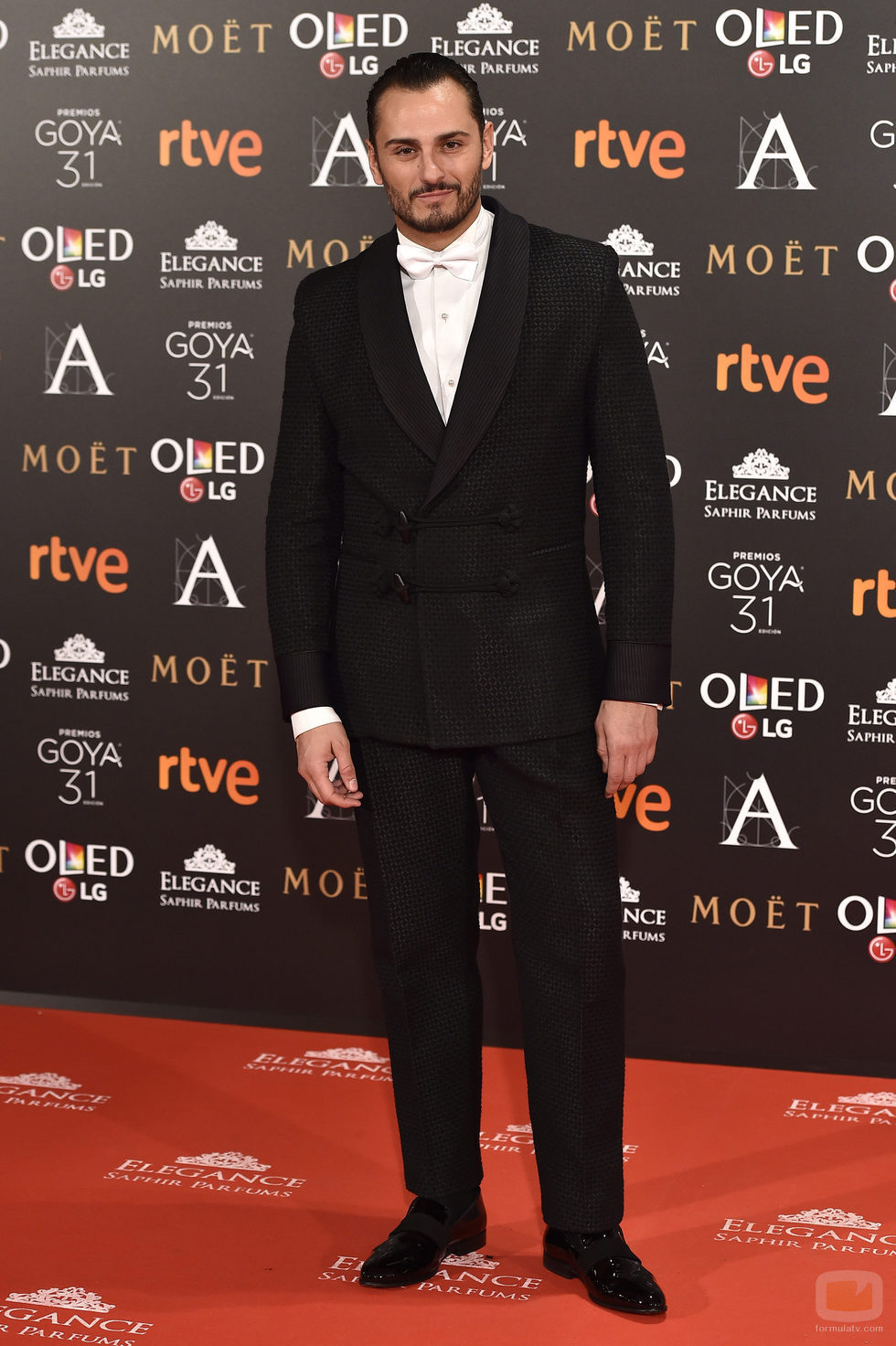 Asier Etxeandia en la alfombra roja de los Goya 2017