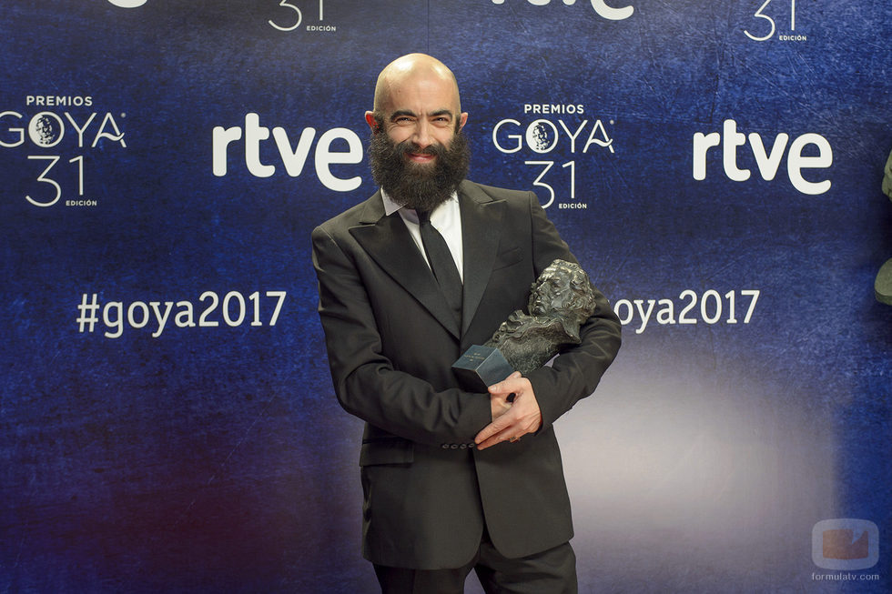 Goya 2017 a diseño de vestuario para "1898. Los últimos de Filipinas"