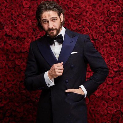 Félix Gómez posa muy seductor en los Goya 2017