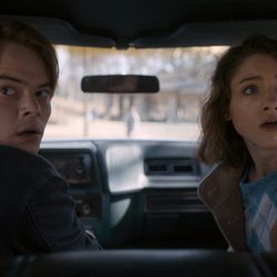 Jonathan Byers y Nancy Wheeler, en la segunda temporada de 'Stranger Things'