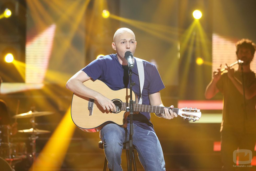 David Guapo imita a Celtas Cortos en la gala 15 de 'Tu cara me suena'