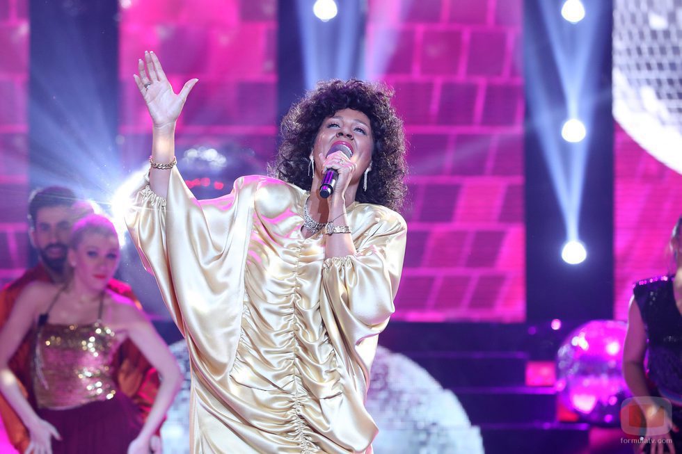 Lorena Gómez imita a Gloria Gaynor en la gala 15 de 'Tu cara me suena'
