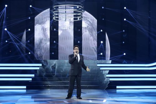 Juan Muñoz canta "El Mundo" en la gala 15 de 'Tu cara me suena'