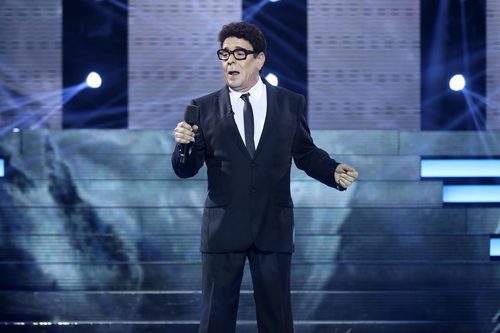 Juan Muñoz imita a Jimmy Fontana en la gala 15 de 'Tu cara me suena'