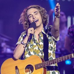Manel Navarro canta en la gala de 'Objetivo Eurovisión'