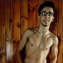 El niño de 'Hermanos y detectives', Rodrigo Noya, enseña sus abdominales en las redes sociales 