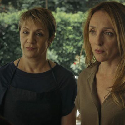 Blanca Portillo y Mar Sodupe en el segundo episodio de 'Sé quién eres'