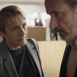 Blanca Portillo y Francesc Garrido en el segundo capítulo de 'Sé quién eres'